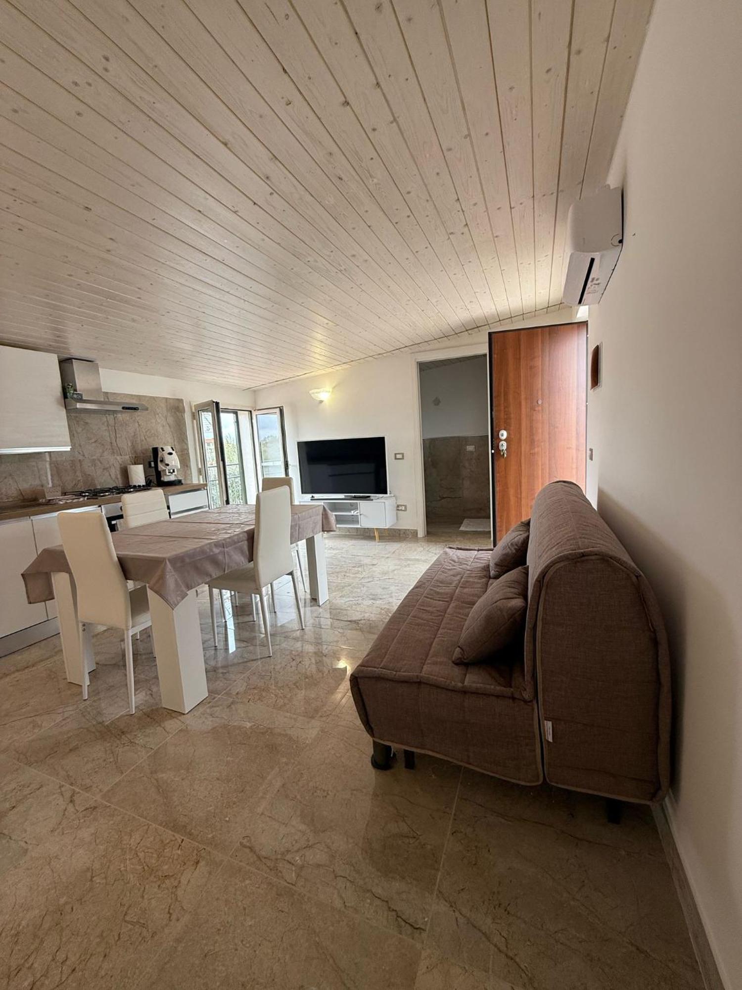 La Perla Di Dea Villa Lido Di Fondi Exteriör bild